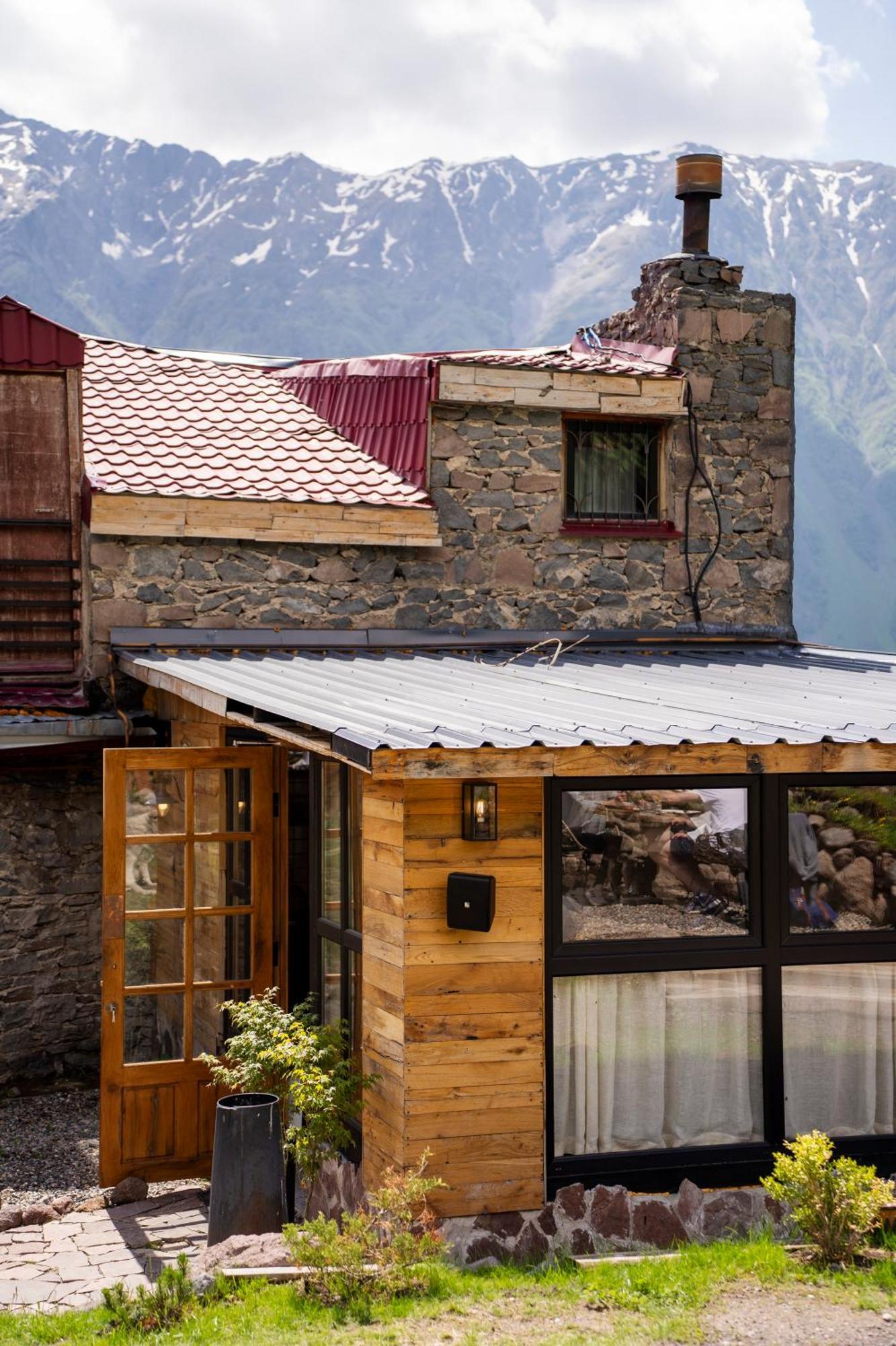 Kazbegi Cabins Eksteriør bilde